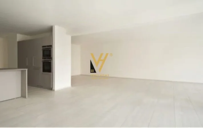 Tirane, jepet me qera zyre Kati 2, 85 m² 750 € (ALI DEMI)