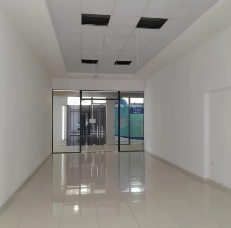 Tirane, jepet me qira Kati 0, 69 m²