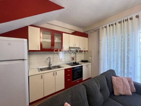 Tirane, jepet me qera apartament duplex Dublex Kati 2, 132 m² 890 € (Rruga e Dibres prave Kompleksit Halili)
