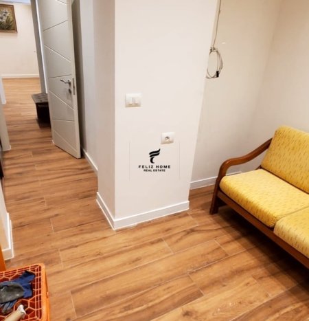 Tirane, jepet me qera apartament 2+1 Kati 1, 75 m² 650 € (5 MAJI)