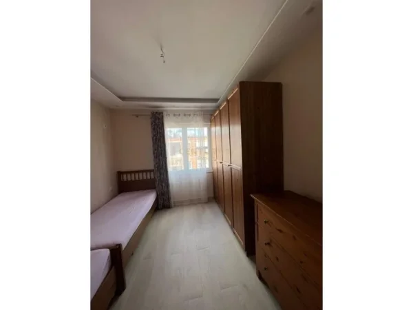 Tirane, jepet me qera apartament 2+1 Kati 5, 82 m² 800 € (Myslym shyri)