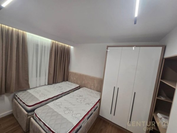 Tirane, jepet me qera apartament 2+1 Kati 3, 57 m² 600 € (21Dhjetori)