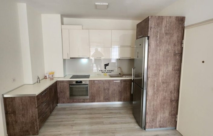 Tirane, jepet me qera apartament 2+1+Ballkon Kati 4, 110 m² 700 € (KOPSHTI ZOOLOGJIK)