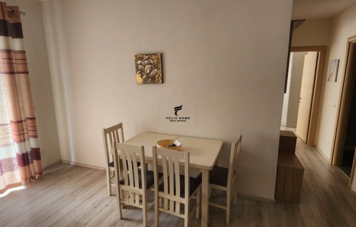 Tirane, jepet me qera apartament 2+1+Ballkon Kati 4, 110 m² 700 € (KOPSHTI ZOOLOGJIK)