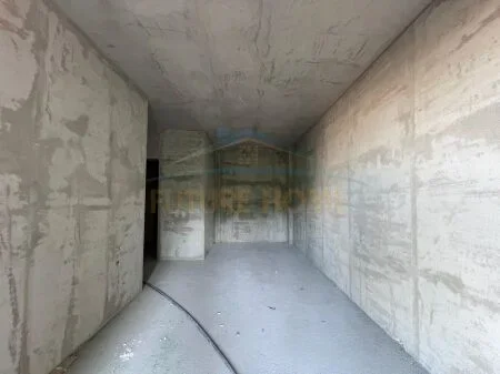 Tirane, shitet apartament 3+1 Kati 5, 120 m² 169.260 € (Rruga 5 Maji)