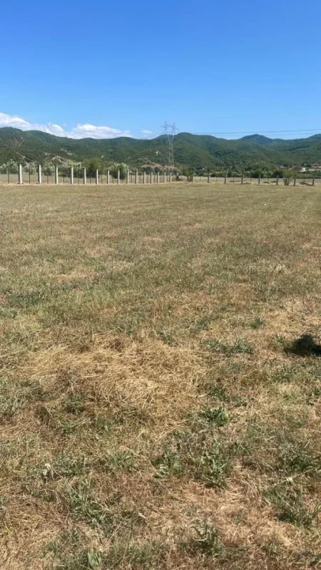 Tirane, shes toke , 3.760 m² 300.800 € (Damjan-Fortuzaj)