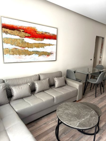 JEPET ME QERA SUPER APARTAMENT 1+1 NE RRUGEN E KOSOVAREVE  Kati 3, 65 m² 1.000 €