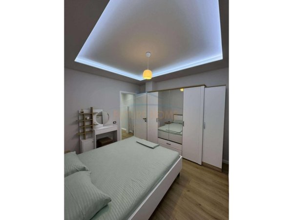 0683487469 Tirane, jepet me qera apartament 2+1 Kati 11, 90 m² 850 € (Rruga e Kavajes)