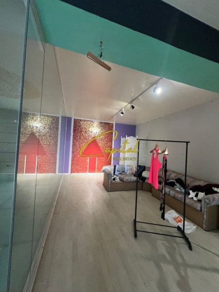 Tirane, jepet me qera ambjent biznesi Kati 0, 100 m² 1.000 € (RRUGA MIHAL GRAMENO)