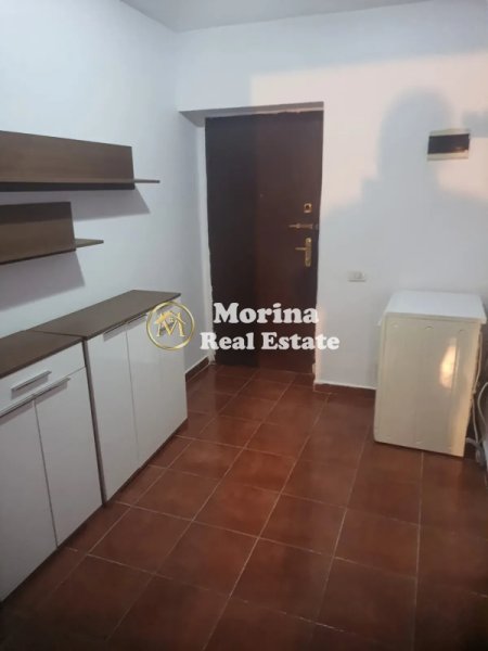 Tirane, jepet me qera apartament 1+1 Kati 1, 60 m² 350 € (Brryli)