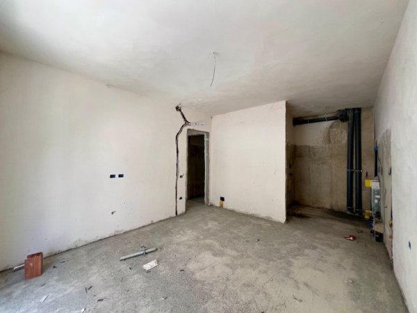 Tirane, shitet apartament 2+1 Kati 1, 110 m² 260.000 € (Liqeni i Thate)