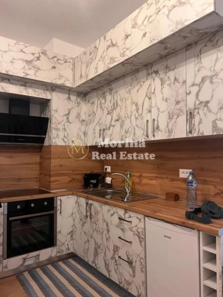 Tirane, jepet me qera apartament 1+1 Kati 5, 70 m² 460 € (Spitali Amerikan 3)