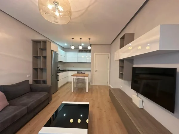 Tirane, jepet me qera apartament 1+1+Aneks+Ballkon Kati 3, 61 m² 500 € (astir)