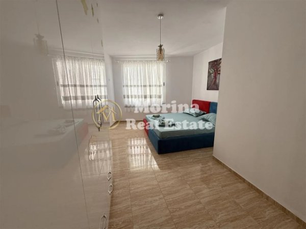 Tirane, jepet me qera apartament 3+1 Kati 5, 130 m² 600 € (Astir)