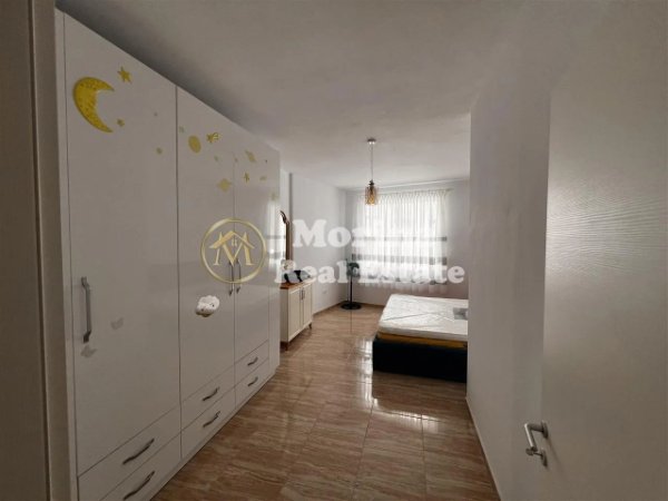 Tirane, jepet me qera apartament 3+1 Kati 5, 130 m² 600 € (Astir)