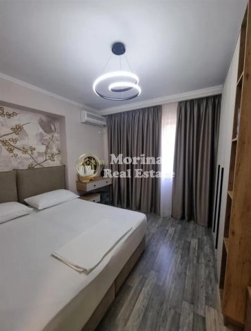 Tirane, jepet me qera apartament 1+1 Kati 2, 70 m² 800 € (Pazari i Ri)