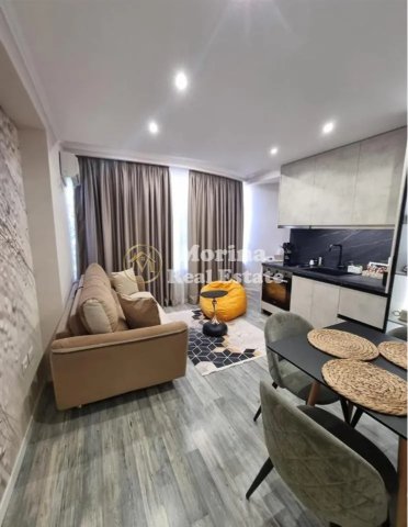 Tirane, jepet me qera apartament 1+1 Kati 2, 70 m² 800 € (Pazari i Ri)