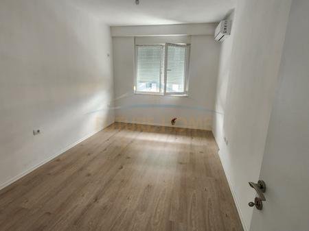 Tirane, shitet apartament 1+1 Kati 4, 64 m² 20.000.000 € 