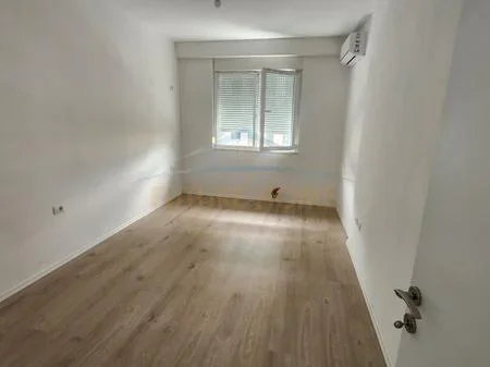 Tirane, shitet apartament 1+1 Kati 4, 64 m² 20.000.000 € 