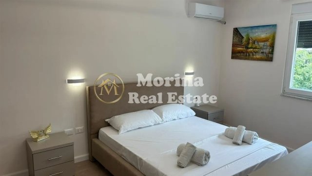 Tirane, jepet me qera apartament 1+1+Ballkon Kati 1, 65 m² 430 € (Rruga 5 Maji)