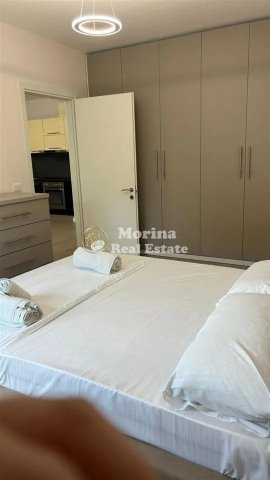 Tirane, jepet me qera apartament 1+1+Ballkon Kati 1, 65 m² 430 € (Rruga 5 Maji)