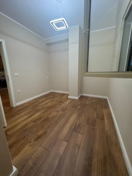 Tirane, shitet apartament 2+1 Kati 2, 78 m² 113.000 € (FRESK)