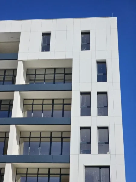 Tirane, shitet apartament 2+1 , 118 m² 155.000 € (BULEVARDI RI)