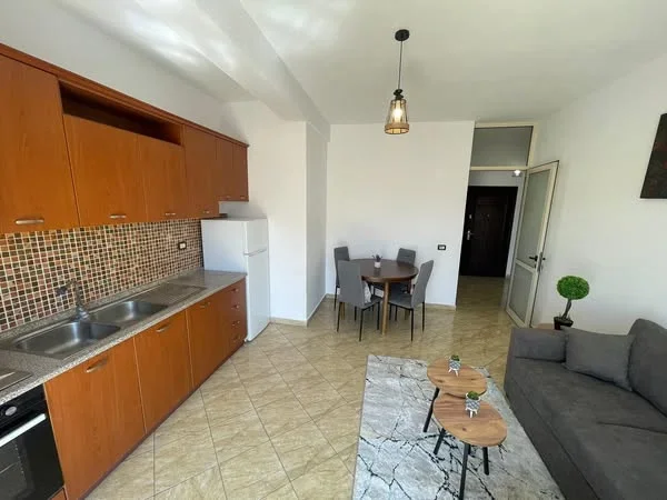 Durres, shes apartament 1+1+Ballkon Kati 8, 62 m² 65.000 € (SHITET Super Apartament • 1+1 + Ballkon 069 20 39 456 069 37 80 684 Kazazi ,Lagja 5 Durres)