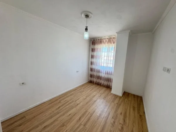Tirane, shitet apartament 1+1 Kati 9, 64 m² 87.000 € 