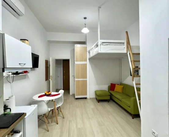 Me Qera  : Studio +1 Ballkon📍Sheshi Wilson  - Sp.45m² - Vendodhje Fantastike -- (540Euro)