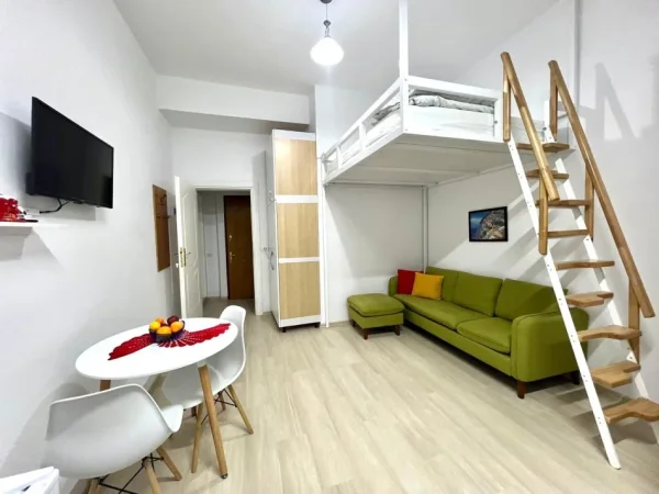 Me Qera  : Studio +1 Ballkon📍Sheshi Wilson  - Sp.45m² - Vendodhje Fantastike -- (540Euro)