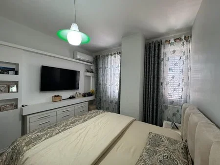 Tirane, jepet me qera apartament 2+1+Post Parkimi,+Ballkon Kati 7, 77 m² 750 € (Don Bosko)