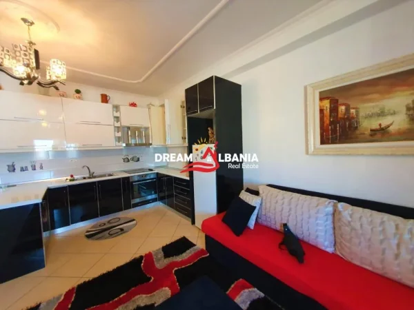Tirane, jepet me qera apartament 2+1 Kati 7, 102 m² 450 € (ne Astir prane Viles L)