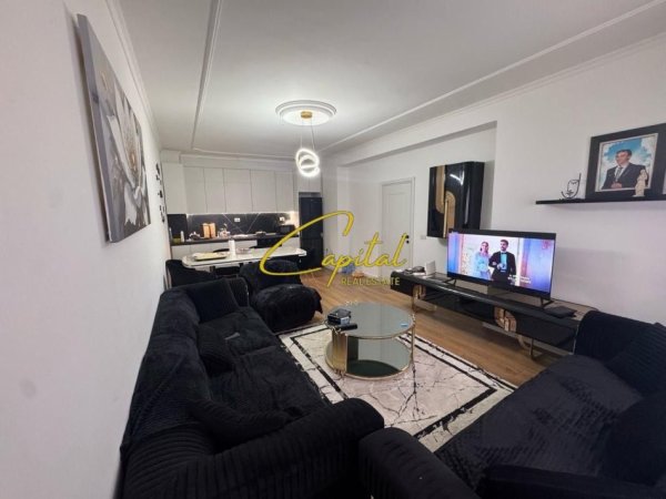 Tirane, shitet apartament 2+1 Kati 9, 90 m² 155.000 € (PORCELAN)
