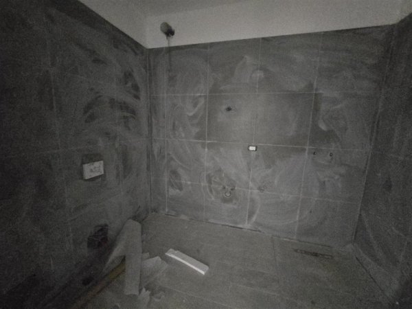 Tirane, shes apartament 1+1+Ballkon Kati 2, 72 m² 129.000 € (dritan hoxha)