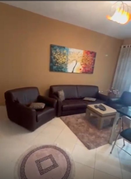 Tirane, shes apartament 1+1+Ballkon Kati 2, 66 m² 82.000 € (yzberisht)