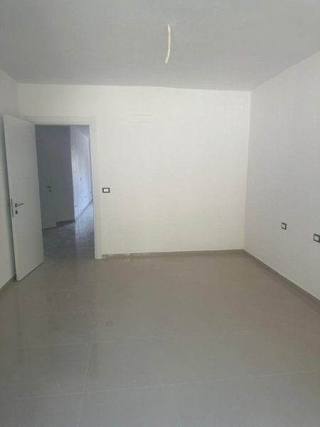 Durres, shitet apartament 2+1 , 138 m² 285.000 € (white hill residence)