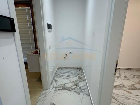 Tirane, jepet me qera apartament 1+1 Kati 7, 56 m² 900 € 