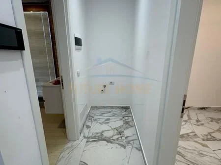 Tirane, jepet me qera apartament 1+1 Kati 7, 56 m² 900 € 