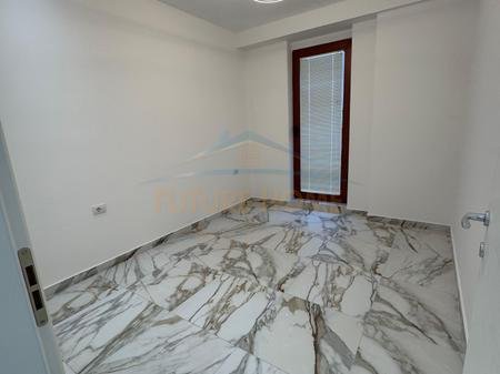 Tirane, jepet me qera apartament 1+1 Kati 7, 56 m² 900 € 