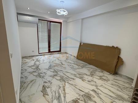 Tirane, jepet me qera apartament 1+1 Kati 7, 56 m² 900 € 
