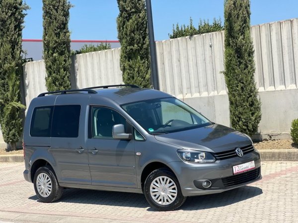 VOLKSWAGEN CADDY 1.6 NAFTE 👉 2012 👈 kambio AUTOMATIKE 8.490 €