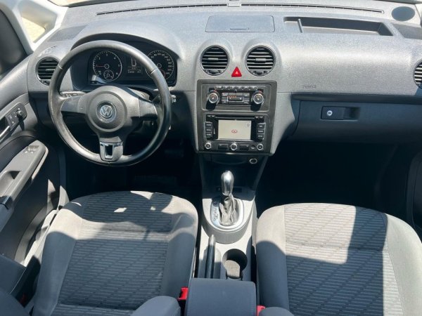 VOLKSWAGEN CADDY 1.6 NAFTE 👉 2012 👈 kambio AUTOMATIKE 8.490 €