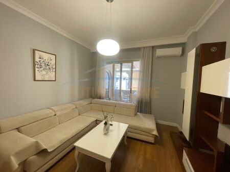 Tirane, jepet me qera apartament 1+1 Kati 4, 73 m² 900 € 