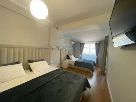 Tirane, jepet me qera apartament 1+1 Kati 4, 73 m² 900 € 