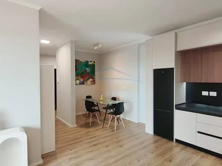 Tirane, jepet me qera apartament 1+1 Kati 10, 82 m² 650 € 