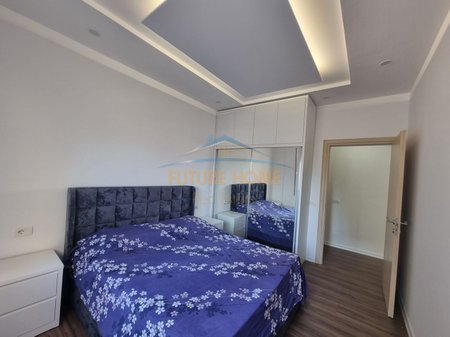 Tirane, jepet me qera apartament 1+1 Kati 6, 650 € 