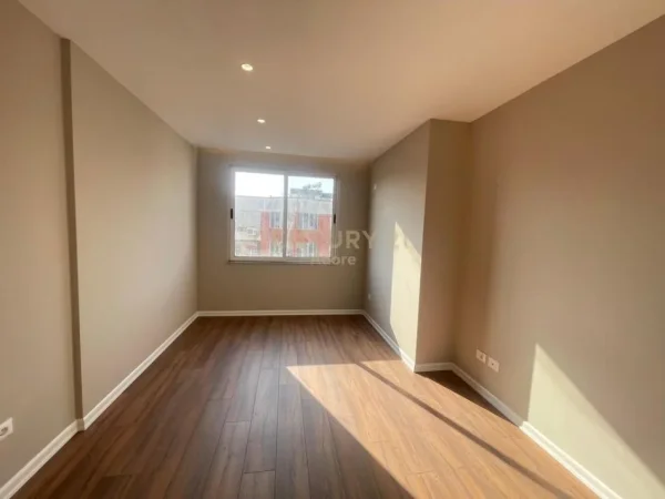 Tirane, shitet apartament 2+1+Ballkon Kati 9, 112 m² 140.000 € 