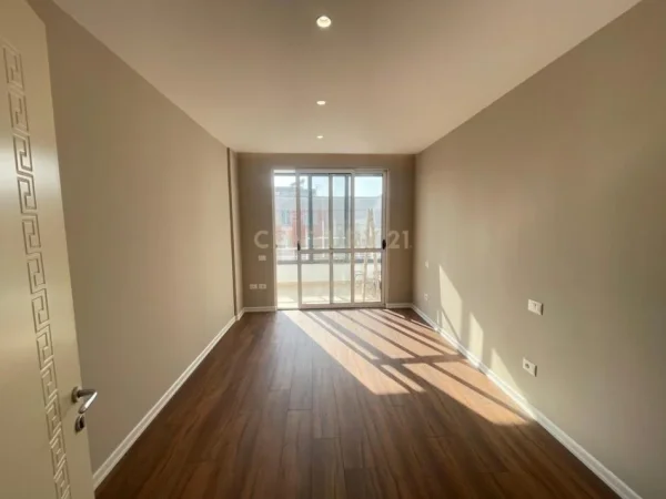 Tirane, shitet apartament 2+1+Ballkon Kati 9, 112 m² 140.000 € 