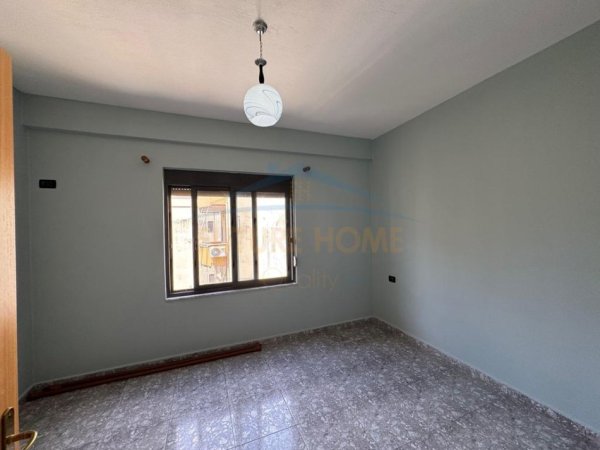 Durres, shitet apartament 1+1+Aneks+Ballkon Kati 4, 60 m² 61.000 € (Golem)